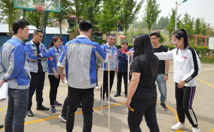 移動森林，看似簡單，實際操作不易，培養(yǎng)了運動員們做事的專注能力